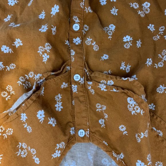 Old navy top - Picture 3 of 3